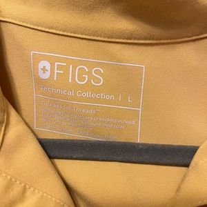 Figs scrubs  large Rafaela top